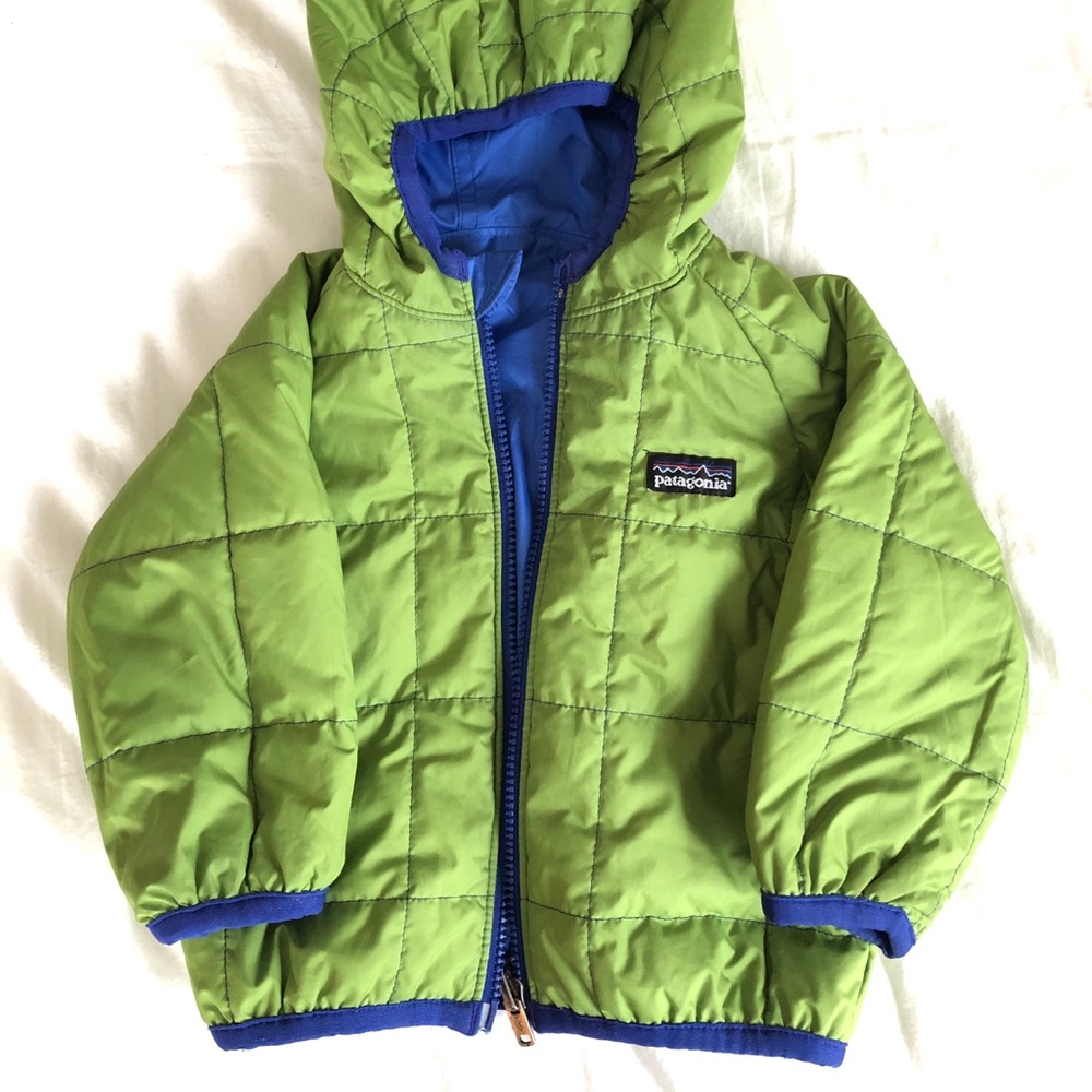 Reversible Patagonia baby puffer jacket with hood